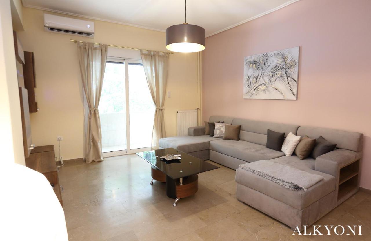 Melma Properties- Alkyoni Apartment By The Sea In פיראוס מראה חיצוני תמונה